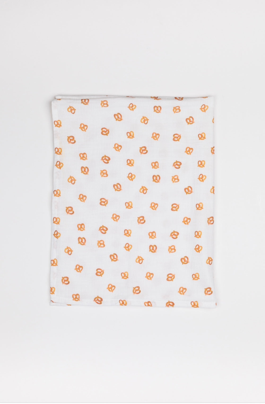 MUSLIN BURP CLOTH- PRETZEL